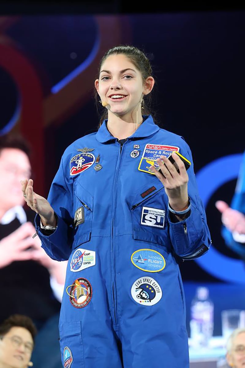 NASA is preparing a 17-year-old girl for a flight to Mars NASA is preparing a 17-year-old girl for a flight to Mars