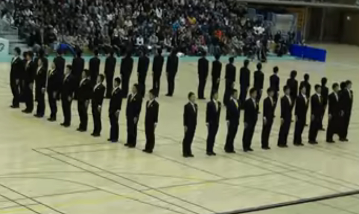 This Video of Synchronized Japanese Walking Will Leave You Hypnotized