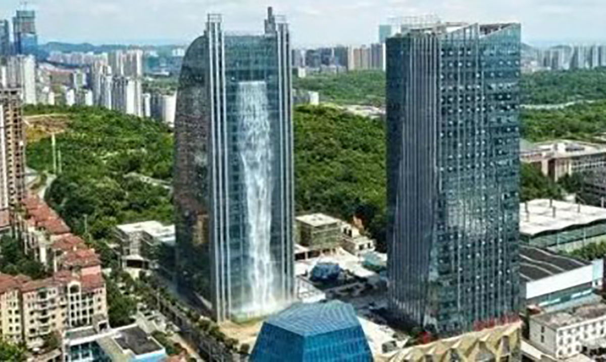 this-350-foot-tall-waterfall-was-built-on-the-side-of-a-skyscraper