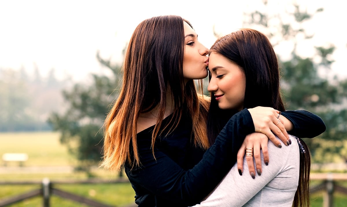 Science Says Having A Sister Will Help You to Be A Better Person