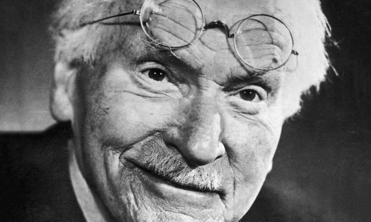 The 5 Elements of Life And Happiness According To Carl Jung