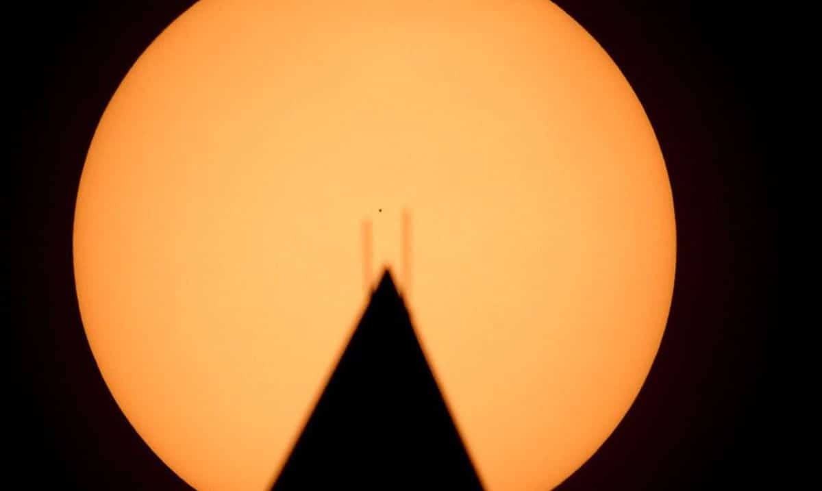 Mercury Just Passed The Sun And It Wont Happen Again Until 2030 (Pictures)