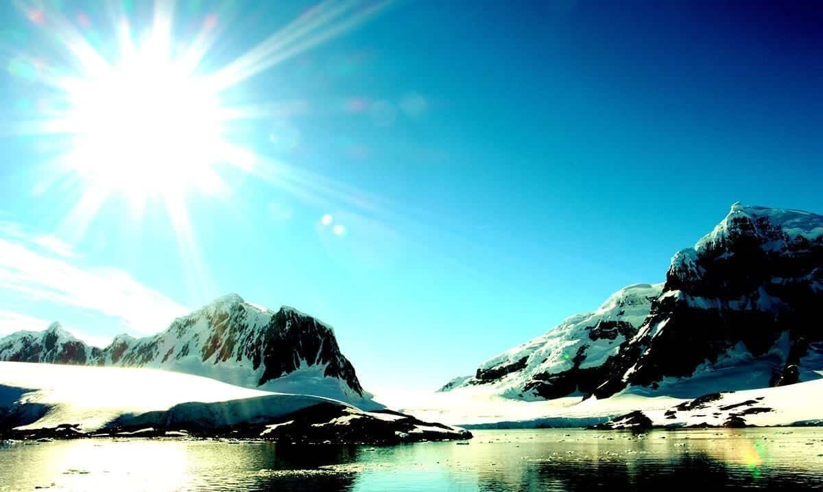 Antarctica Reaches Record Temperatures 65 Degrees, Warmer Orlando Florida