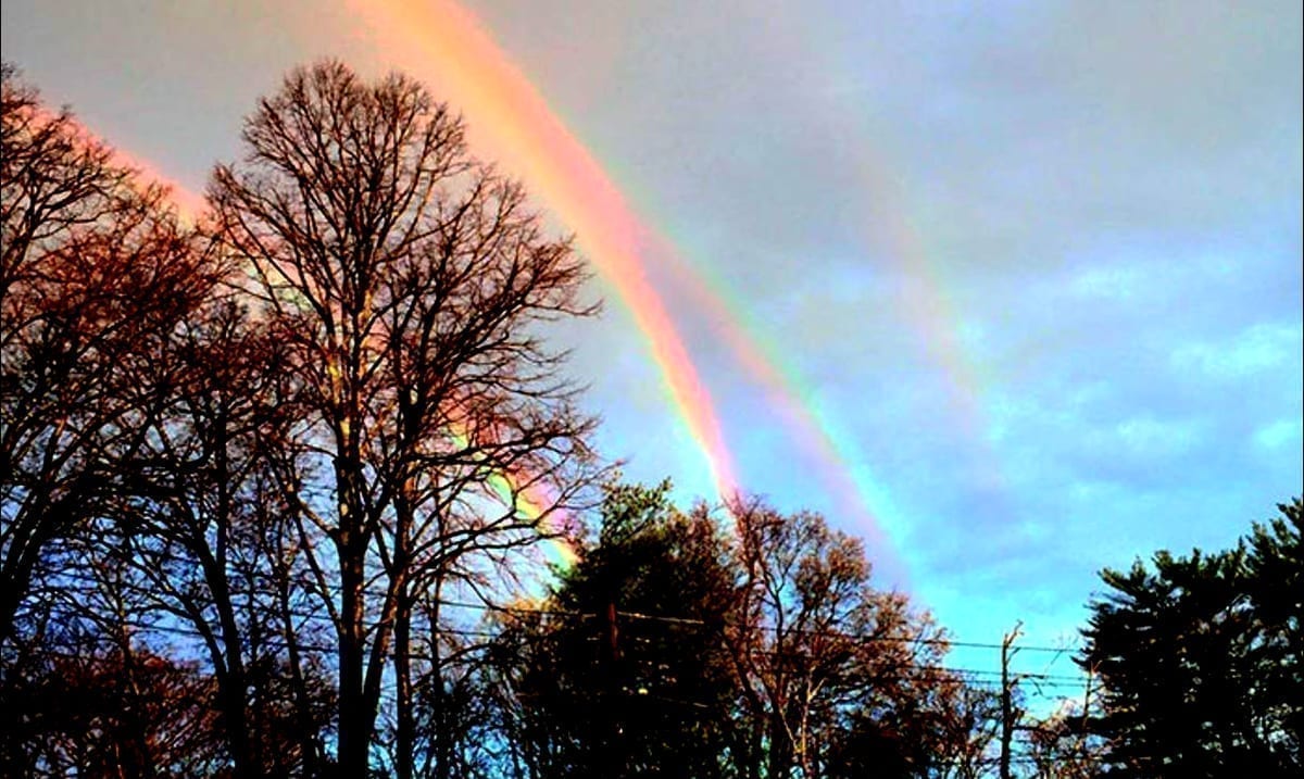Rare ‘Quadruple Rainbow’ Captured Over New York