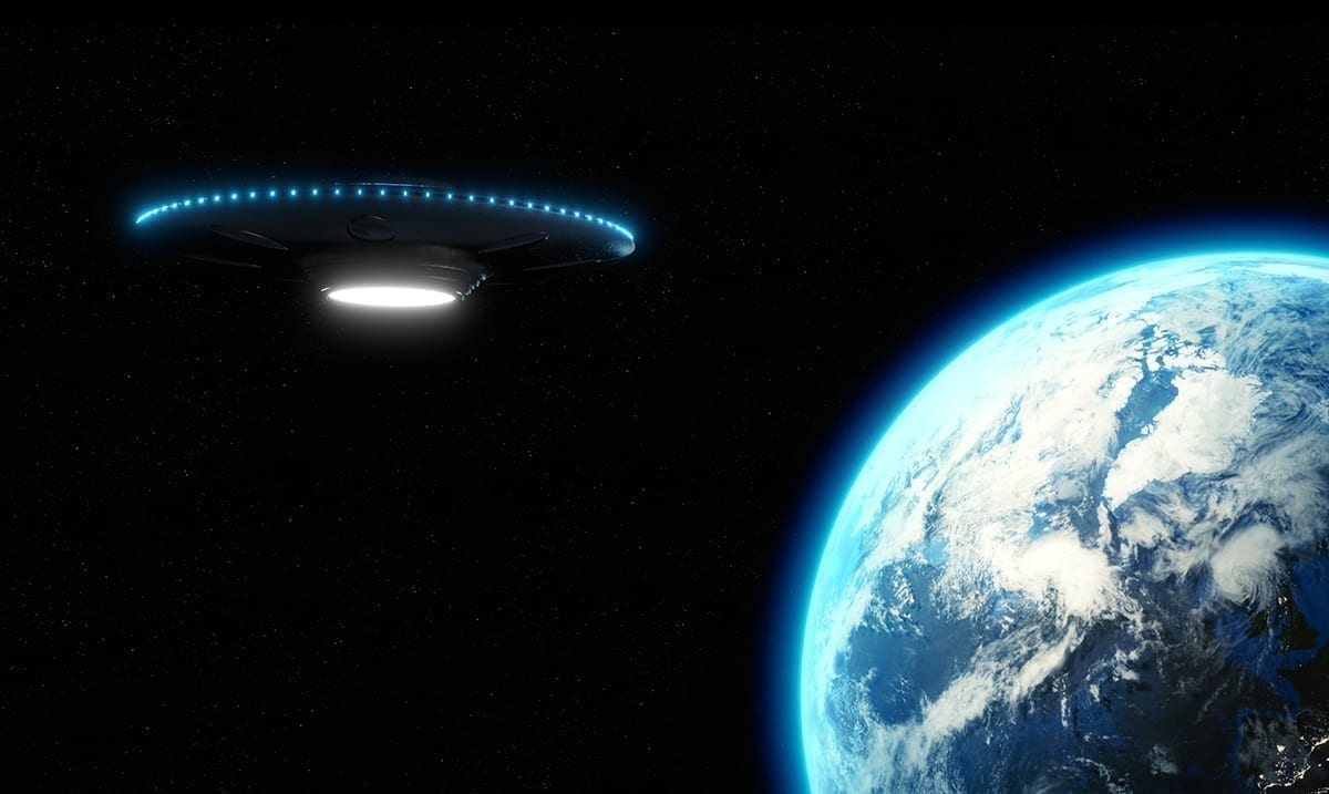 The Pentagon Has Officially Acknowledged The Existence Of UFOs (Videos)
