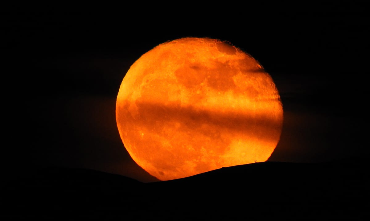 Sagittarius Full Moon Lunar Eclipse – Prepare Yourself For The Massive Energetic Shift To Come