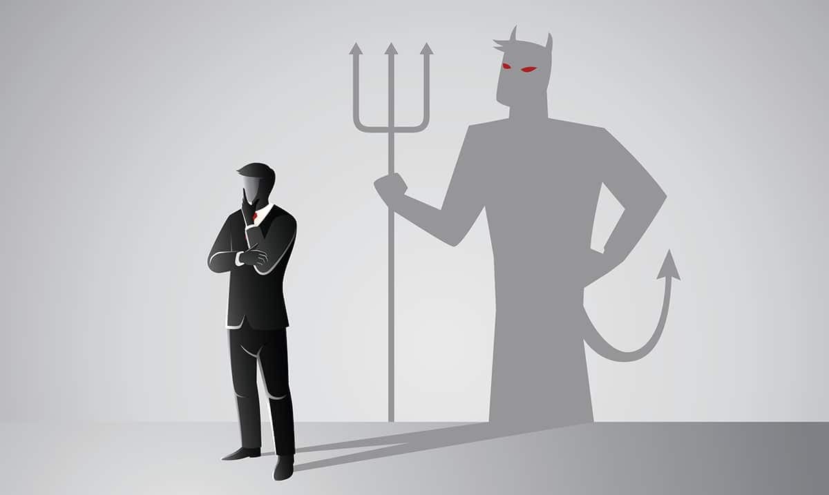 12 Signs You’re Dealing With A Truly Evil Person