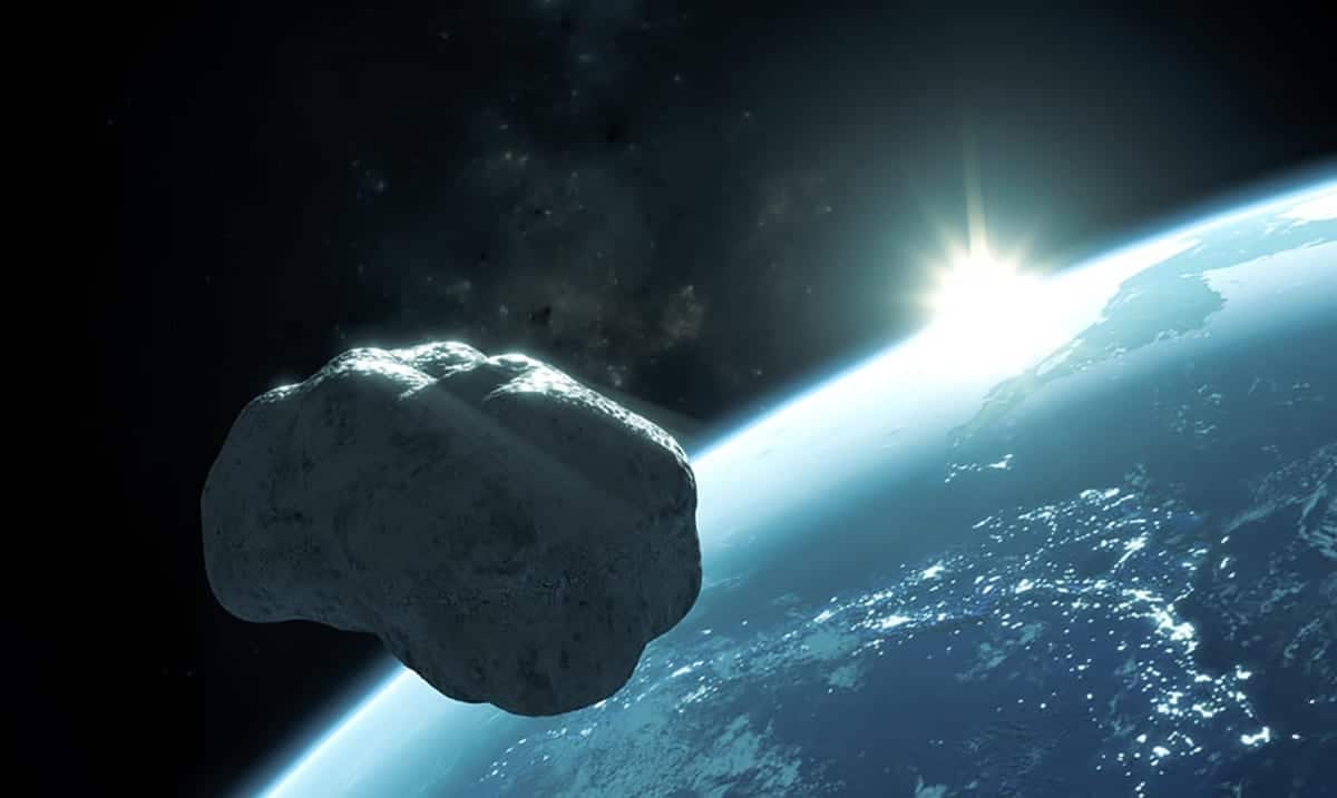 ‘Stadium-Sized’ Asteroid To Fly By Earth This Weekend