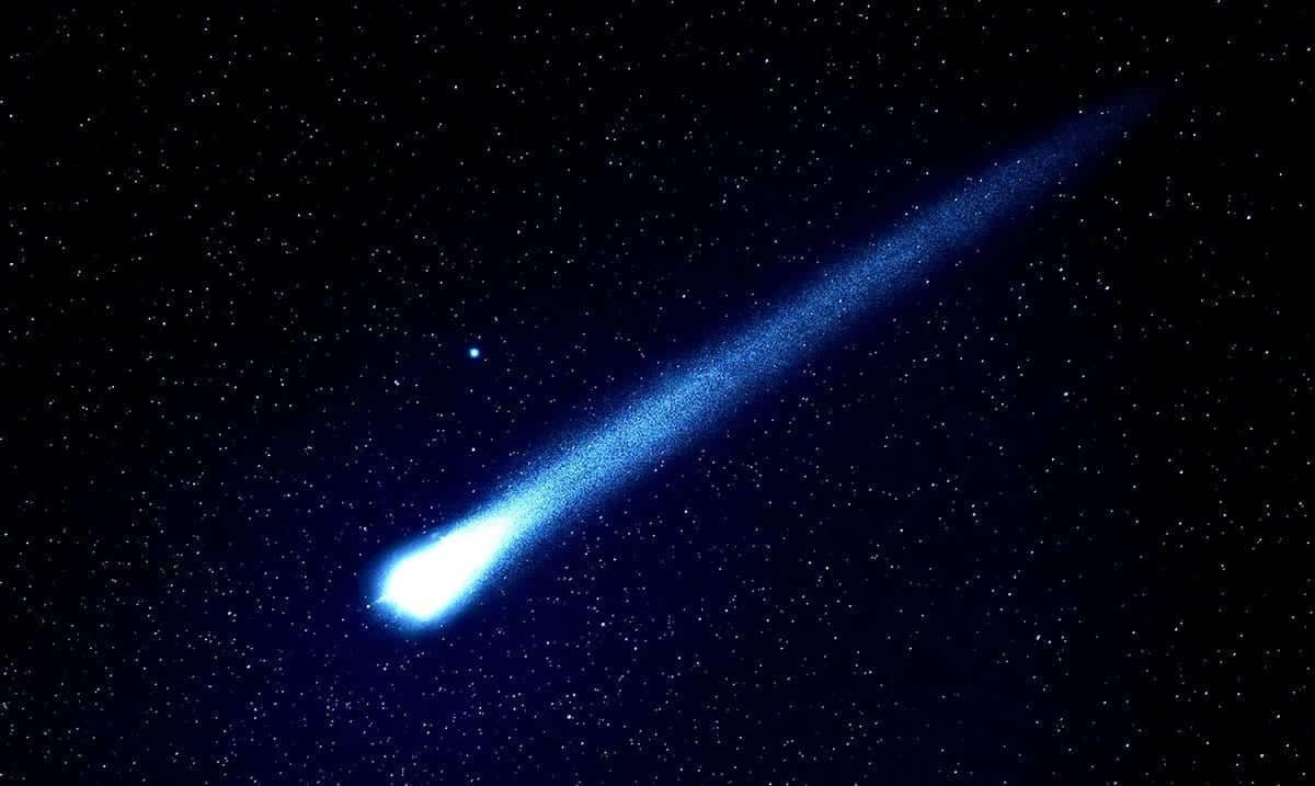 Mysterious Blue/Green Fireball Spotted In Australia