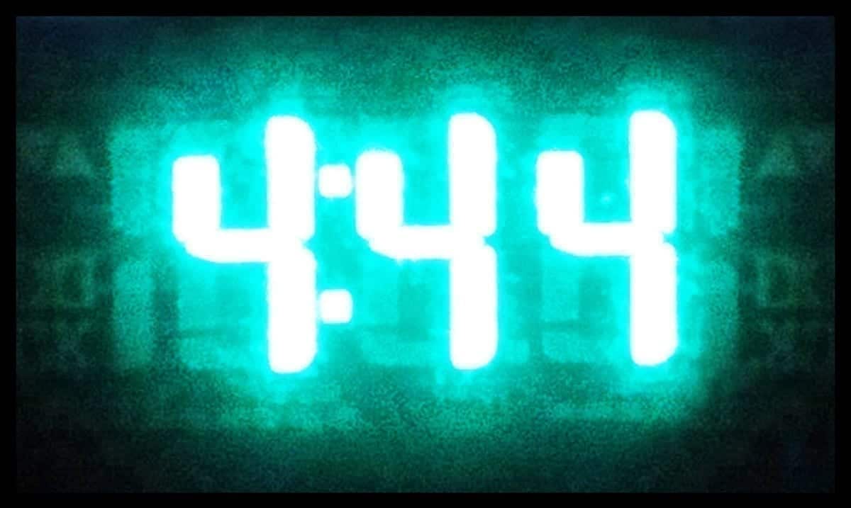 4:44 The New 11:11! 7 Reasons Why You Are Seeing 4:44