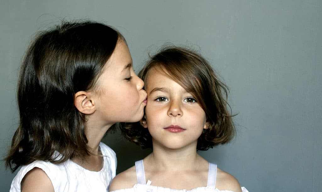 Firstborn Children May Be Smarter Than Their Siblings, Study Suggests ...