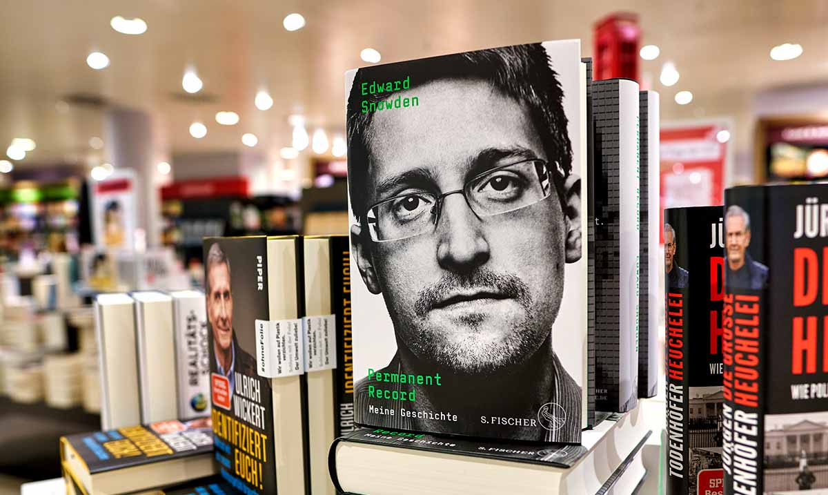 US Government Wants Roughly $5 Million From Snowden Over Books And Speeches