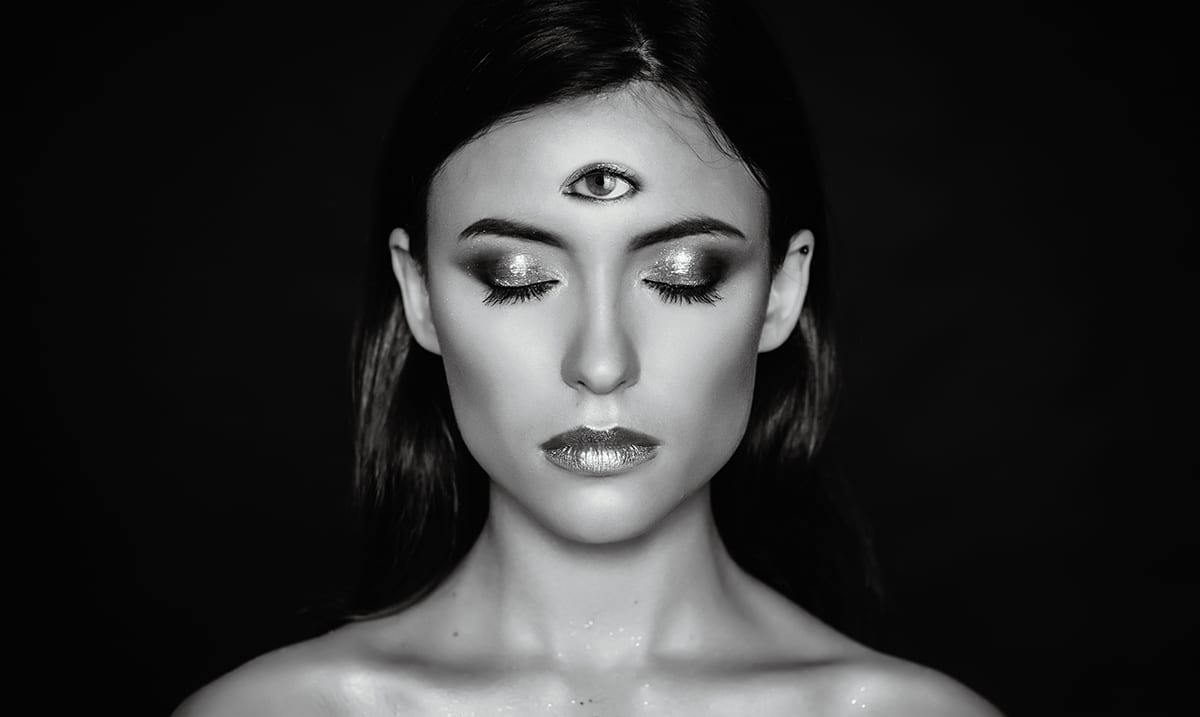 7 Ways To Unblock And Balance Your Third Eye – Opening The Gateway To Consciousness