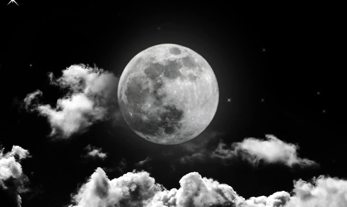 People Sleep Less Before A Full Moon
