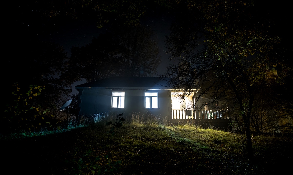 7 Signs Of A Ghostly Presence In Your Home