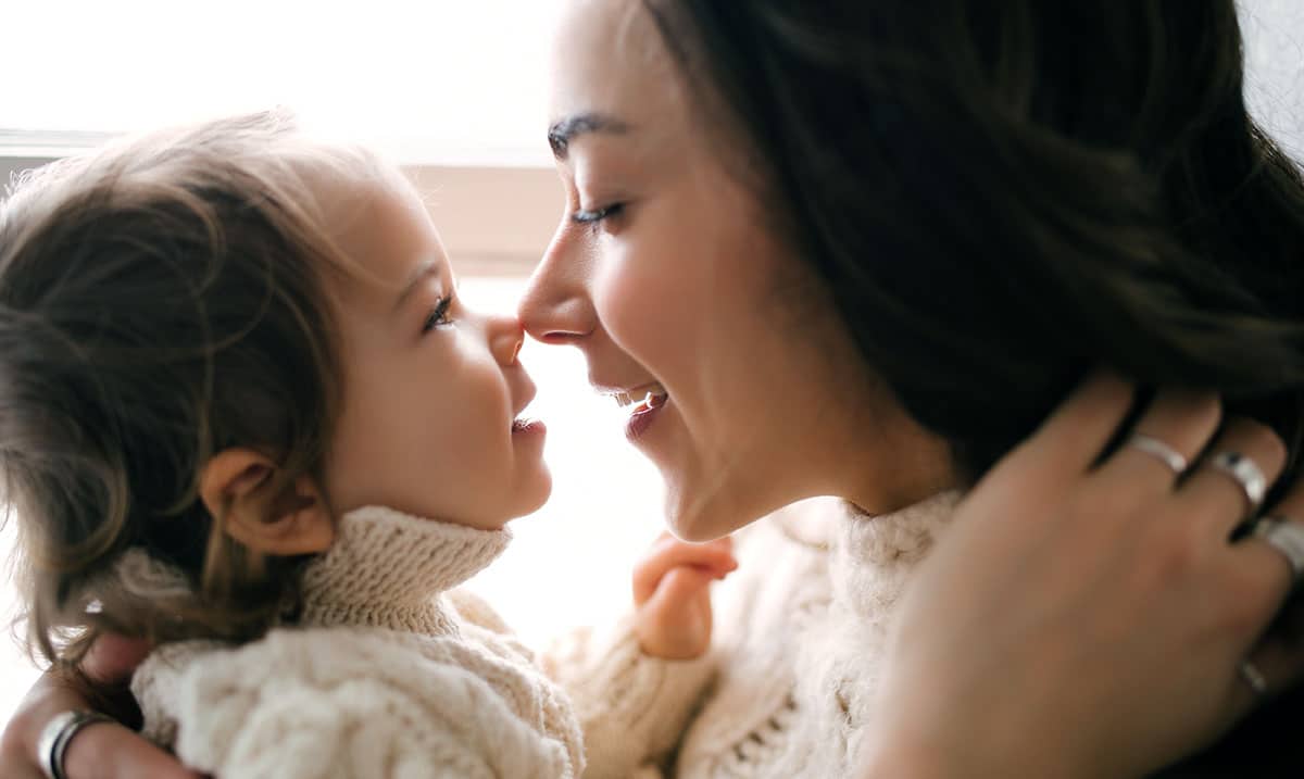 6 Things A Strong Single Mom Does