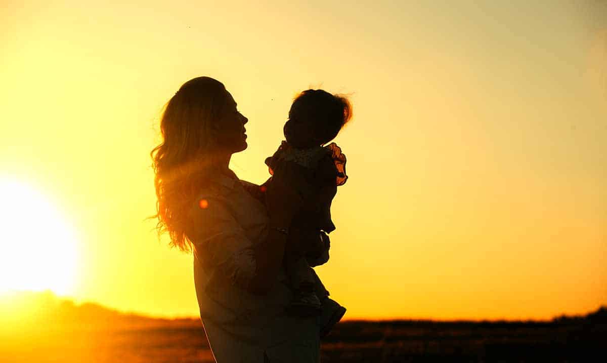 6 Promises All Mothers Should Make to Their Children